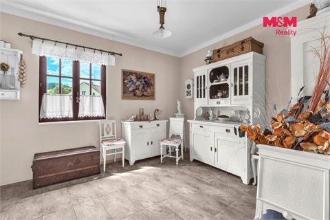 Prodej rodinného domu, 322 m² - 6
