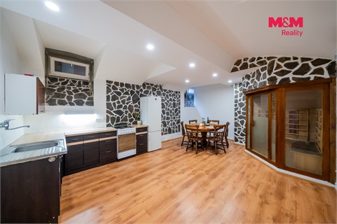 Prodej komerčního objektu, 99 m² - 12