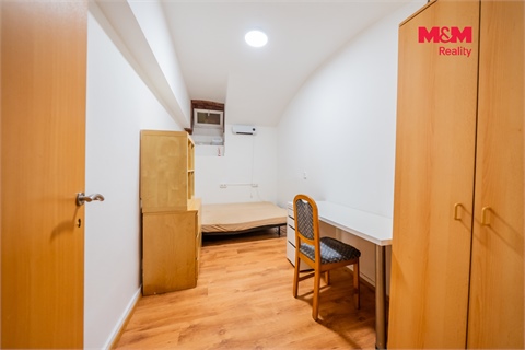 Prodej komerčního objektu, 99 m² 14