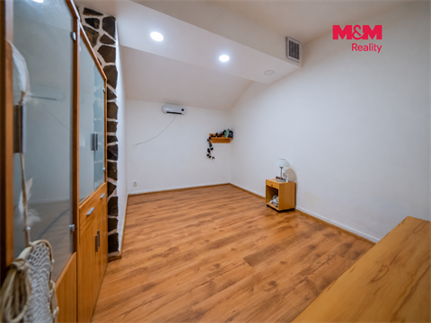 Prodej komerčního objektu, 99 m² 10