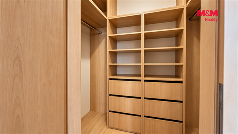 Pronájem bytu 4kk, 117 m² - 14