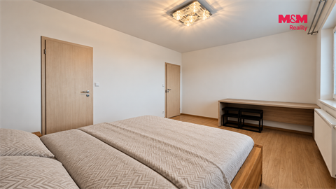 Pronájem bytu 4kk, 117 m² 12