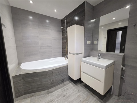 Pronájem bytu 2kk, 43 m² - 0