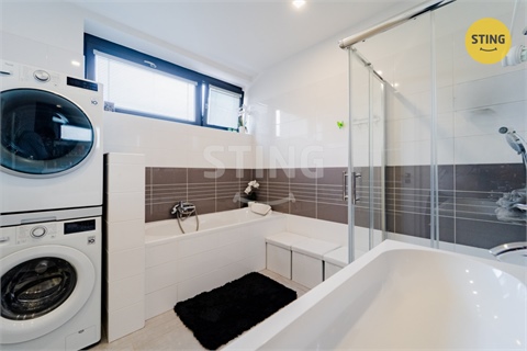 Prodej rodinného domu, 130 m² 24