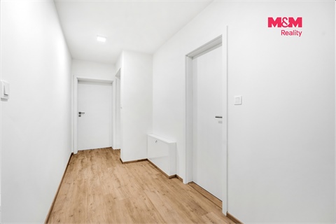 Prodej rodinného domu, 142 m² - 14