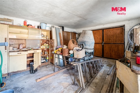 Prodej rodinného domu, 662 m² - 18