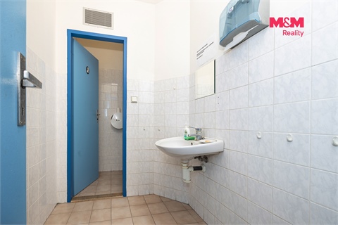 Pronájem kanceláře, 137 m² - 14