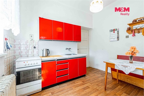 Prodej rodinného domu, 300 m² - 18