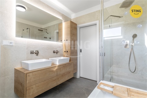 Prodej rodinného domu, 86 m² 8