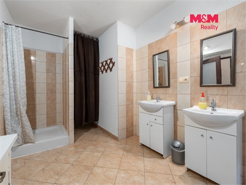 Prodej rodinného domu, 178 m² 12