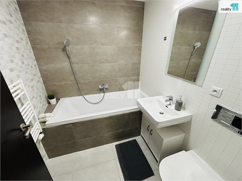 Pronájem bytu 2kk, 46 m² 8