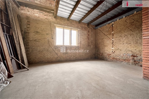 Prodej rodinného domu, 250 m² 2