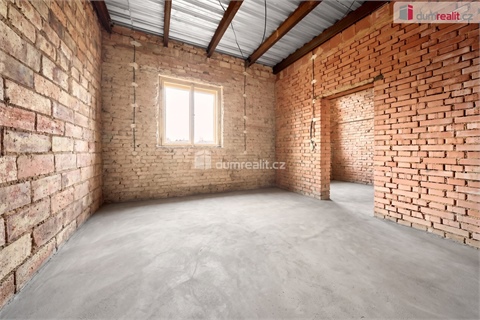 Prodej rodinného domu, 250 m² - 8