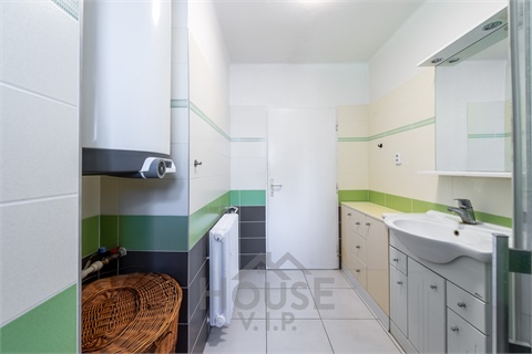 Prodej rodinného domu, 356 m² - 14