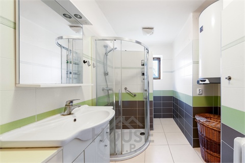 Prodej rodinného domu, 356 m² 14