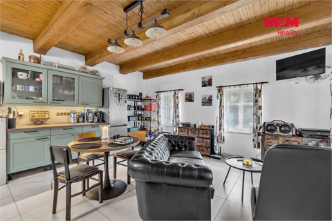 Prodej rodinného domu, 130 m² - 14