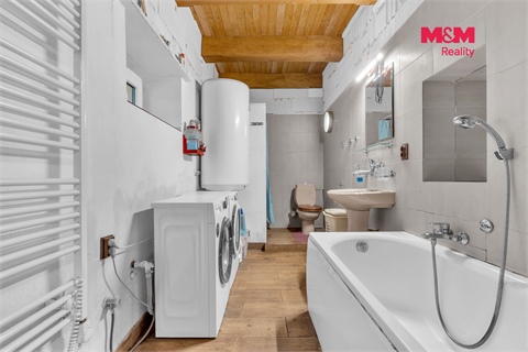 Prodej rodinného domu, 130 m² - 10