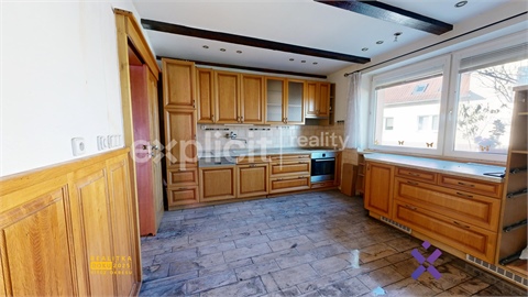 Prodej rodinného domu, 278 m² - 6