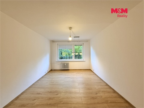 Pronájem bytu 1+1, 38 m² - 2