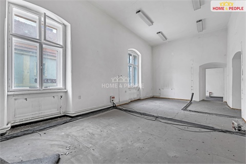 Prodej kanceláře, 748 m² 8