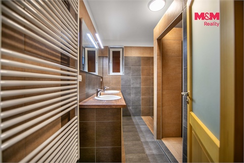 Prodej rodinného domu, 158 m² - 6