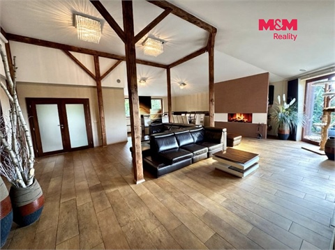 Prodej rodinného domu, 296 m² - 0