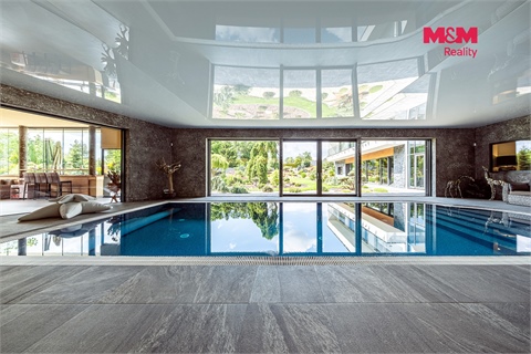 Prodej rodinného domu, 895 m² - 0