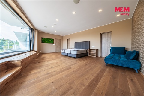 Prodej rodinného domu, 895 m² - 8