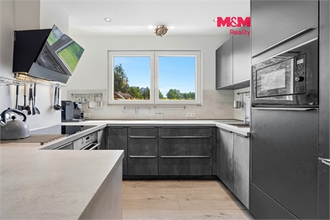 Prodej bytu 4kk, 152 m² 0