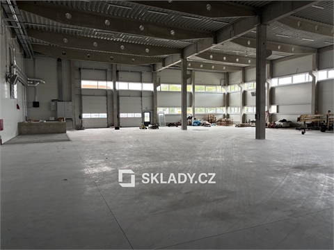 Pronájem skladu / haly, 550 m² - 2