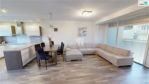 Pronájem bytu 4kk, 89 m² - 0