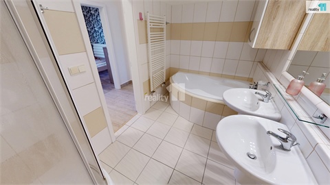 Pronájem bytu 4kk, 89 m² - 8