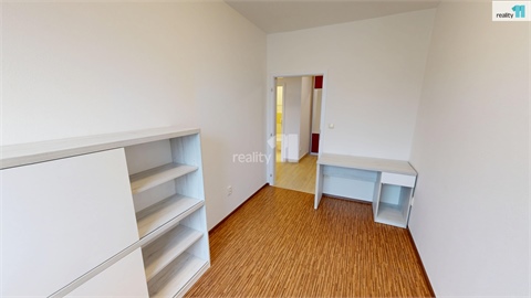 Pronájem bytu 4kk, 89 m² - 18