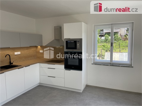 Pronájem bytu 2+1, 63 m² 2