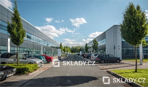 Pronájem skladu / haly, 367 m² - 0