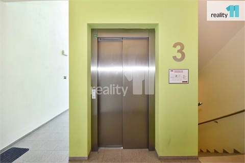 Pronájem bytu 3kk, 86 m² - 28